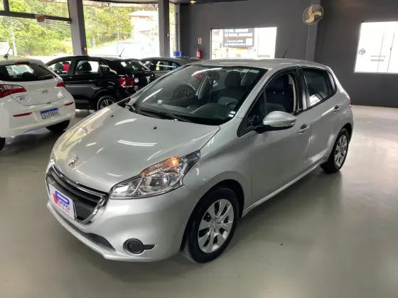 PEUGEOT 208 1.5 ACTIVE PACK 8V FLEX 4P MANUAL PEUGEOT 208 1.5 ACTIVE PACK 8V FLEX 4P MANUAL