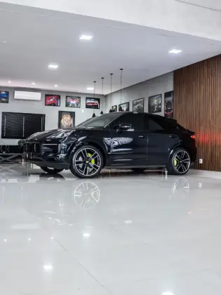 PORSCHE CAYENNE 3.0 V6 E-HYBRID COUPÉ AWD TIPTRONIC S PORSCHE CAYENNE 3.0 V6 E-HYBRID COUPÉ AWD TIPTRONIC S