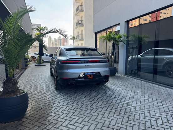 PORSCHE-CAYENNE-2025