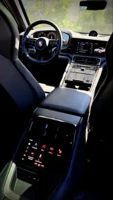 PORSCHE-PANAMERA-2025