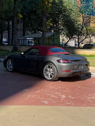 PORSCHE-718-2024