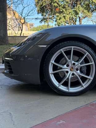 PORSCHE-718-2024