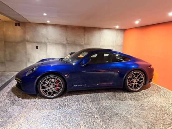PORSCHE-911-2019