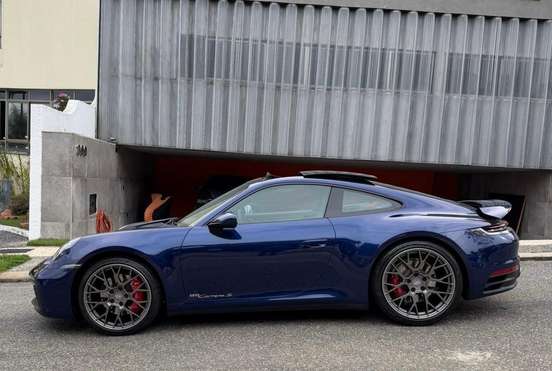 PORSCHE-911-2019