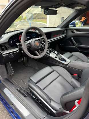 PORSCHE-911-2019