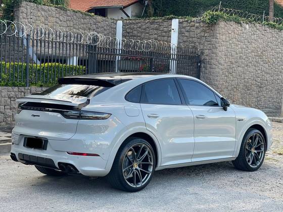 PORSCHE CAYENNE 3.0 V6 E-HYBRID COUPÉ PLATINUM EDITION AWD TIPTRONIC S