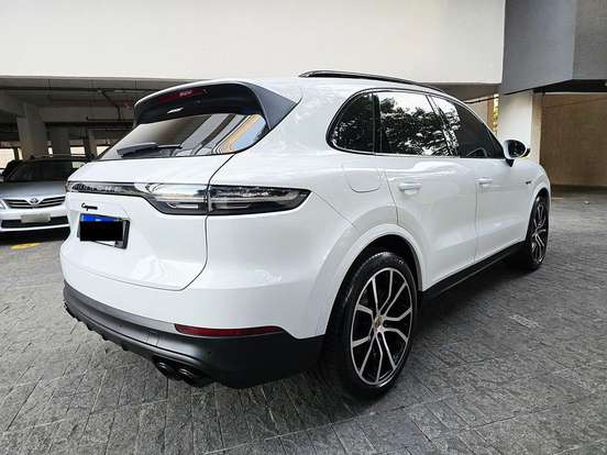 PORSCHE-CAYENNE-3.0 V6 E-HYBRID PLATINUM EDITION AWD TIPTRONIC S PORSCHE-CAYENNE-2022