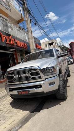 RAM 1500 5.7 LARAMIE 4X4 CD V8 GASOLINA 4P AUTOMÁTICO