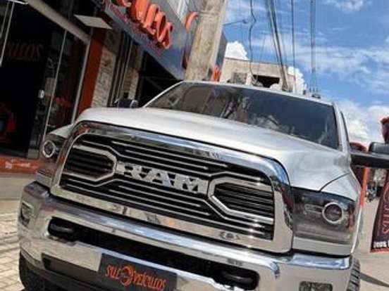 RAM-1500-5.7 LARAMIE 4X4 CD V8 GASOLINA 4P AUTOMÁTICO RAM-1500-2011