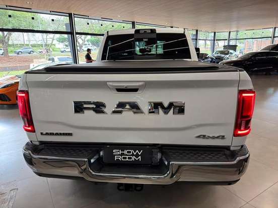 RAM-2500-6.7 I6 TURBO DIESEL LARAMIE CD 4X4 AUTOMÁTICO RAM-2500-2025