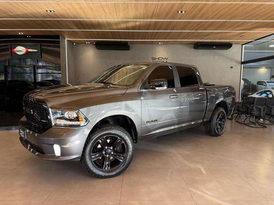 RAM-CLASSIC-5.7 V8 GASOLINA LARAMIE NIGHT EDITION CD 4X4 AUTOMÁTICO RAM-CLASSIC-2023