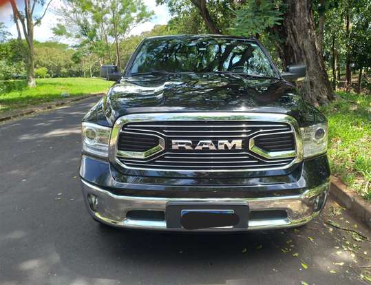 RAM-CLASSIC-5.7 V8 GASOLINA LARAMIE CD 4X4 AUTOMÁTICO RAM-CLASSIC-2023