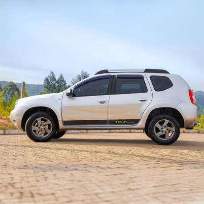 RENAULT-DUSTER-2013