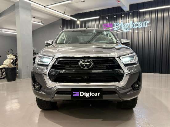 TOYOTA-HILUX-2.8 D-4D TURBO DIESEL CD SRX 4X4 AUTOMÁTICO TOYOTA-HILUX-2022
