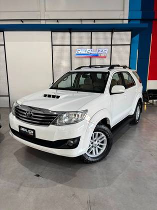 TOYOTA HILUX 3.0 SRV 4X4 CD 16V TURBO INTERCOOLER DIESEL 4P AUTOMÁTICO