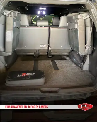 TOYOTA-HILUX SW4-2023