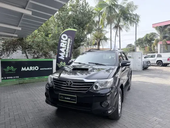 TOYOTA HILUX SW4 3.0 SRV 4X4 16V TURBO INTERCOOLER DIESEL 4P AUTOMÁTICO TOYOTA HILUX SW4 3.0 SRV 4X4 16V TURBO INTERCOOLER DIESEL 4P AUTOMÁTICO