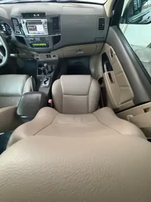 TOYOTA-HILUX SW4-2012