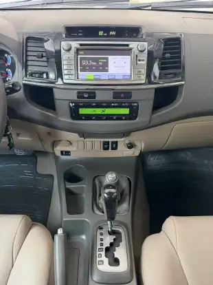TOYOTA-HILUX SW4-2012
