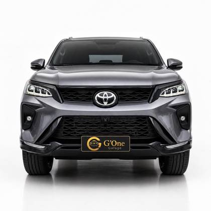 TOYOTA HILUX SW4 2.8 D-4D TURBO DIESEL DIAMOND 7L 4X4 AUTOMÁTICO