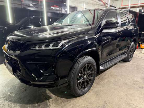 TOYOTA-HILUX SW4-2.8 D-4D TURBO DIESEL GR-S 7L 4X4 AUTOMÁTICO TOYOTA-HILUX SW4-2024