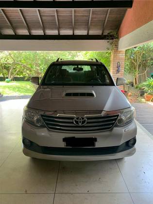 TOYOTA HILUX SW4 3.0 SRV 4X4 16V TURBO INTERCOOLER DIESEL 4P AUTOMÁTICO