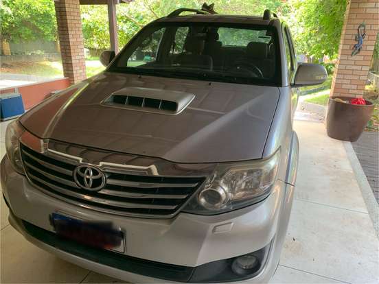 TOYOTA-HILUX SW4-3.0 SRV 4X4 16V TURBO INTERCOOLER DIESEL 4P AUTOMÁTICO TOYOTA-HILUX SW4-2013