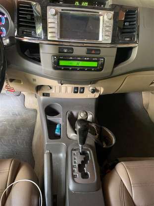TOYOTA-HILUX SW4-2013