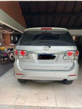 TOYOTA-HILUX SW4-2013