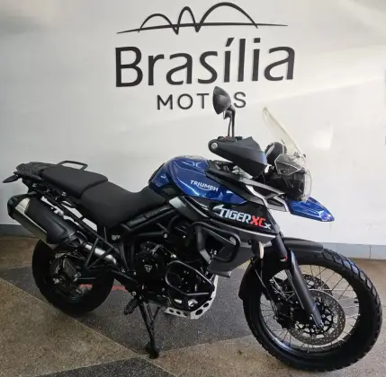 TRIUMPH TIGER 800 XCX TRIUMPH TIGER 800 XCX