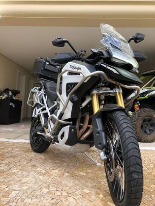 TRIUMPH TIGER 1200 RALLY EXPLORER 