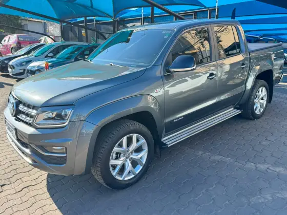 VOLKSWAGEN AMAROK 3.0 V6 TDI DIESEL HIGHLINE CD 4MOTION AUTOMÁTICO VOLKSWAGEN AMAROK 3.0 V6 TDI DIESEL HIGHLINE CD 4MOTION AUTOMÁTICO