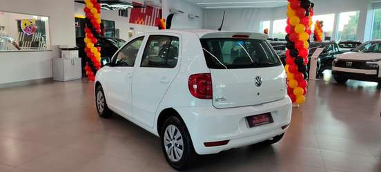 VOLKSWAGEN-FOX-2012