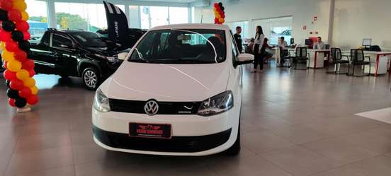 VOLKSWAGEN-FOX-2012
