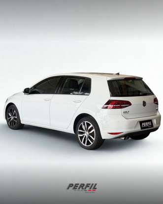 VOLKSWAGEN-GOLF-1.4 TSI HIGHLINE 16V GASOLINA 4P AUTOMÁTICO VOLKSWAGEN-GOLF-2014