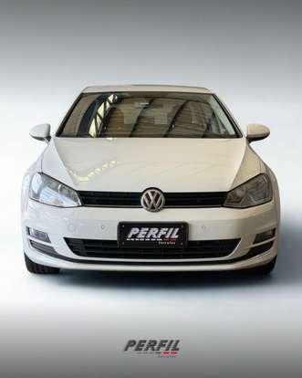 VOLKSWAGEN-GOLF-2014