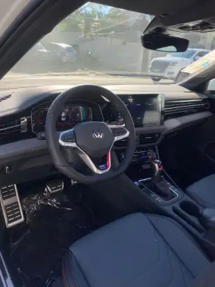 VOLKSWAGEN-JETTA-2025
