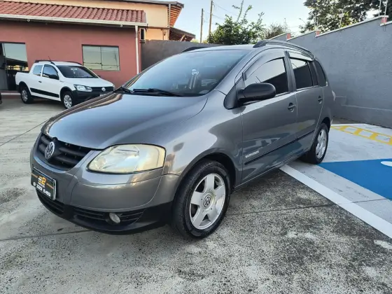 VOLKSWAGEN SPACEFOX 1.6 MI COMFORTLINE 8V FLEX 4P MANUAL VOLKSWAGEN SPACEFOX 1.6 MI COMFORTLINE 8V FLEX 4P MANUAL