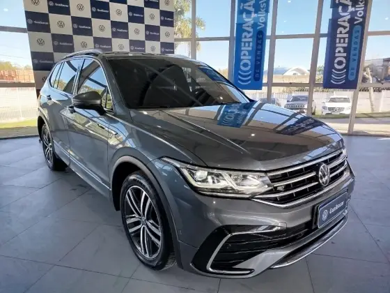 VOLKSWAGEN TIGUAN 2.0 300 TSI GASOLINA ALLSPACE R-LINE AUTOMÁTICO