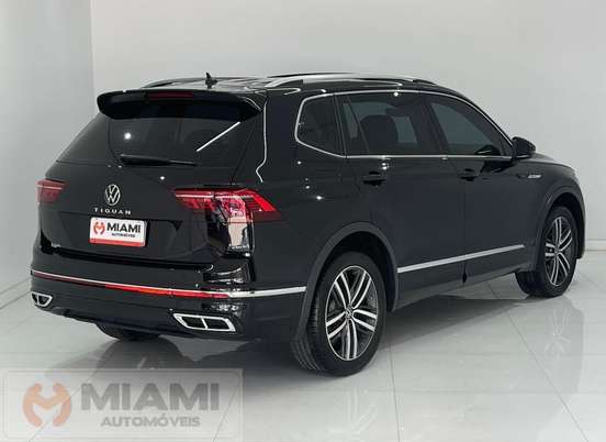 VOLKSWAGEN-TIGUAN-2.0 300 TSI GASOLINA ALLSPACE R-LINE AUTOMÁTICO VOLKSWAGEN-TIGUAN-2024