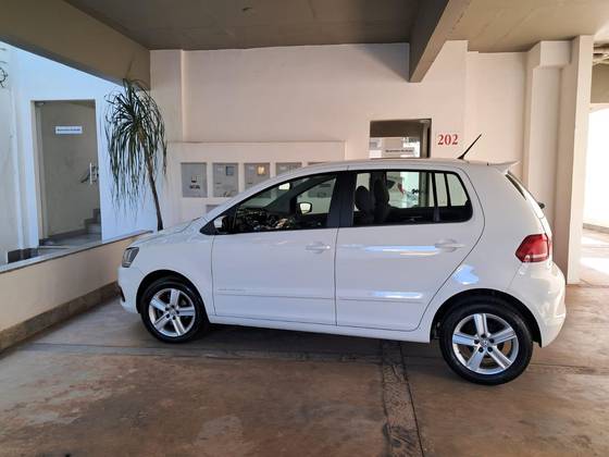 VOLKSWAGEN FOX 1.6 MSI COMFORTLINE 8V FLEX 4P AUTOMATIZADO