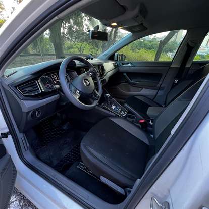 VOLKSWAGEN-POLO-2018