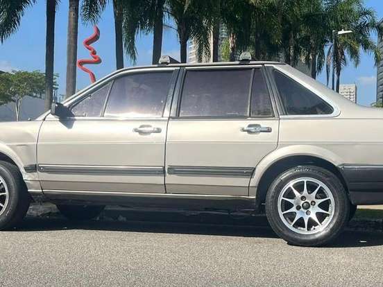 VOLKSWAGEN-SANTANA-1.8 GLS 8V GASOLINA 4P MANUAL VOLKSWAGEN-SANTANA-1989