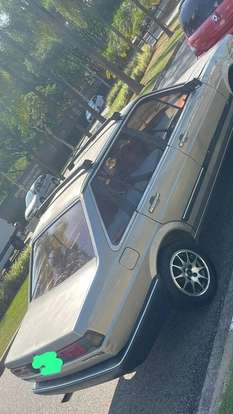 VOLKSWAGEN-SANTANA-1989