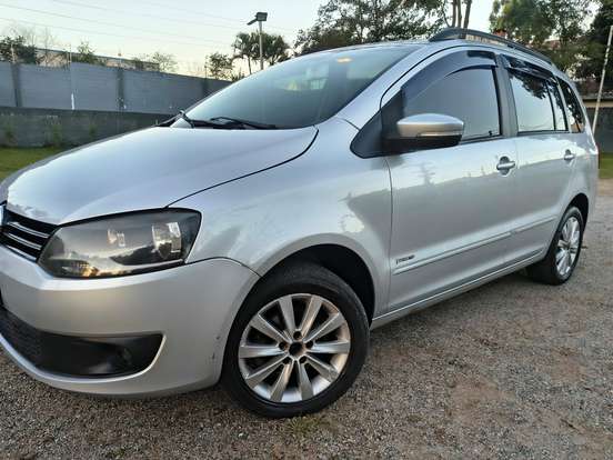 VOLKSWAGEN-SPACEFOX-1.6 MI TREND 8V FLEX 4P AUTOMATIZADO VOLKSWAGEN-SPACEFOX-2011