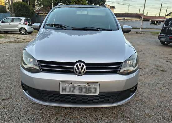 VOLKSWAGEN-SPACEFOX-2011