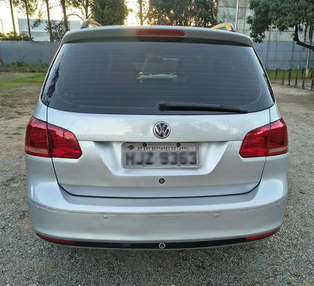 VOLKSWAGEN-SPACEFOX-2011