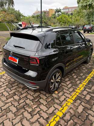 VOLKSWAGEN-T-CROSS-2022