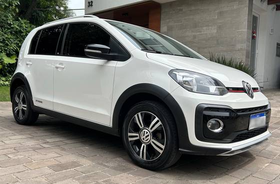 VOLKSWAGEN UP 1.0 170 TSI TOTAL FLEX XTREME 4P MANUAL