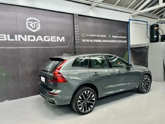 VOLVO-XC60-2.0 T8 PHEV ULTRA DARK AWD GEARTRONIC VOLVO-XC60-2025
